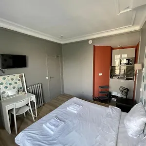 Le 17 Hotel Paris